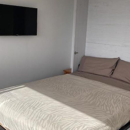 Torremolinos,Estudio Junto Al Mar En La Carihuela Zewnętrze zdjęcie