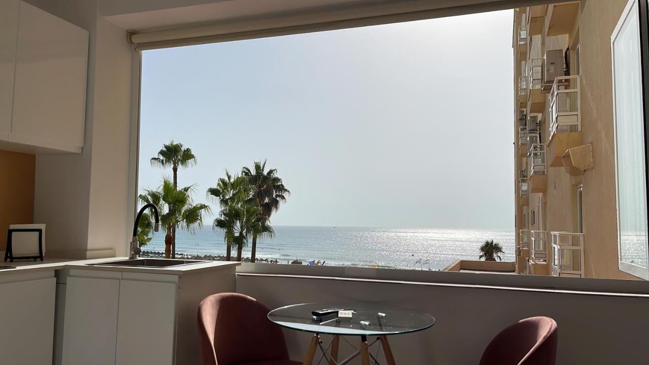 Torremolinos,Estudio Junto Al Mar En La Carihuela Zewnętrze zdjęcie